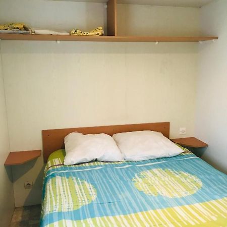 Mobil'Home Dans Camping Bec-de-Mortagne Esterno foto